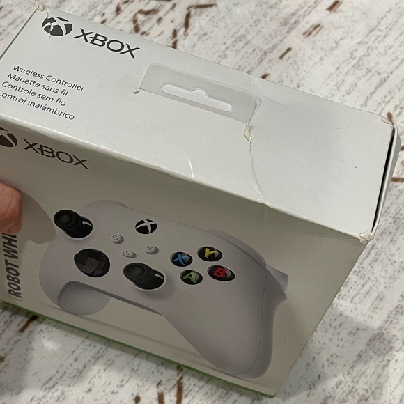 Xbox Wireless Controller - Robot White - Picture 3 of 6